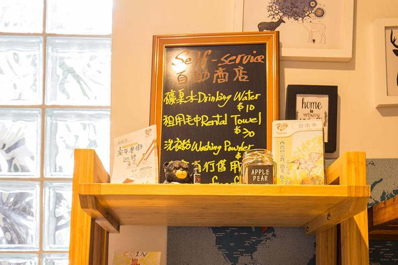 Mydeer Backpacker Hostel Tainan Exterior foto